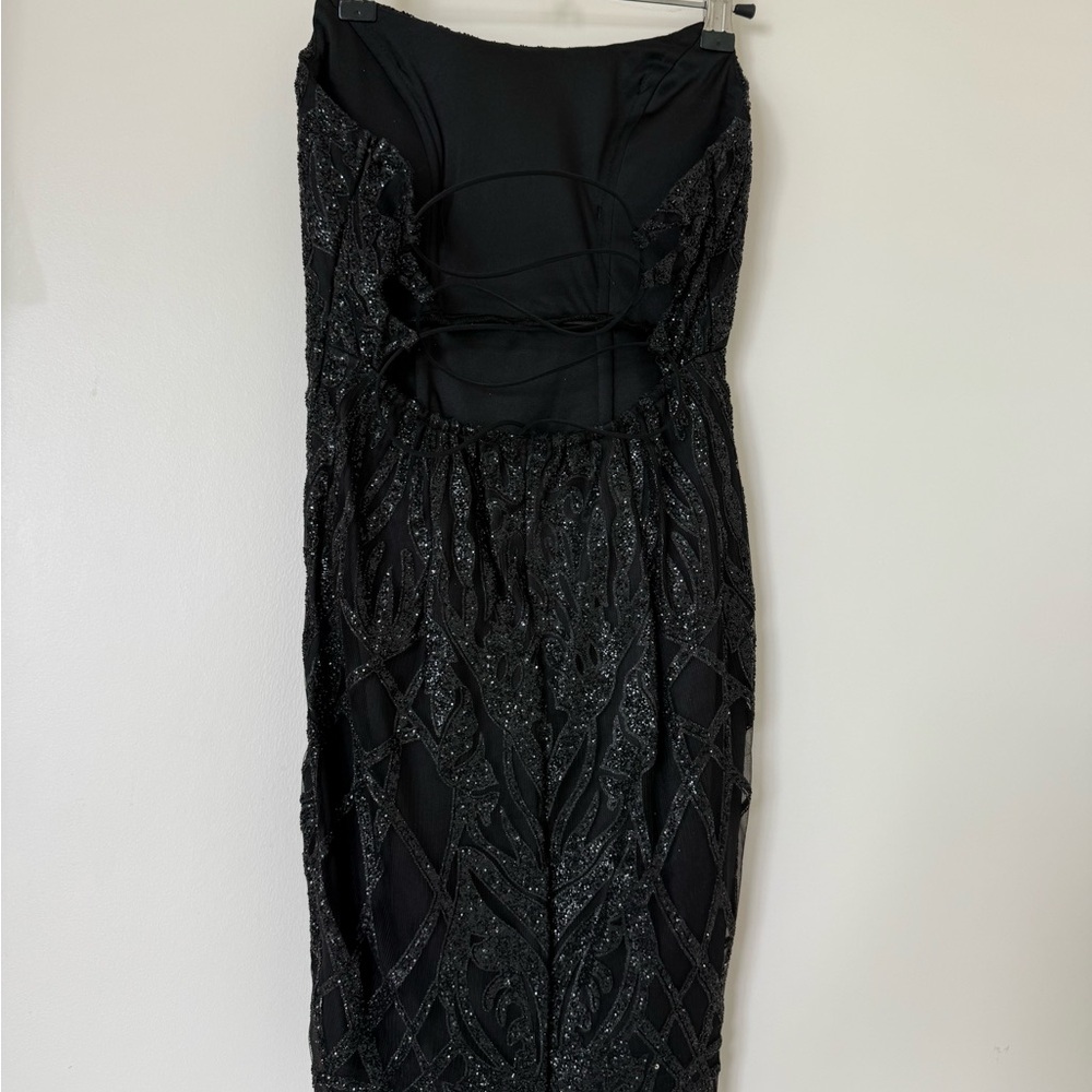 Elegant Black Strapless Dress